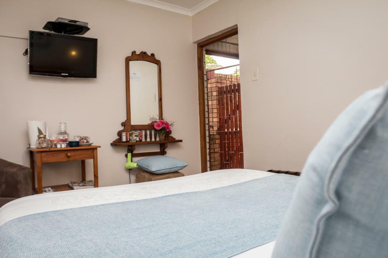 Jenny's Guest House Grahamstown Extérieur photo